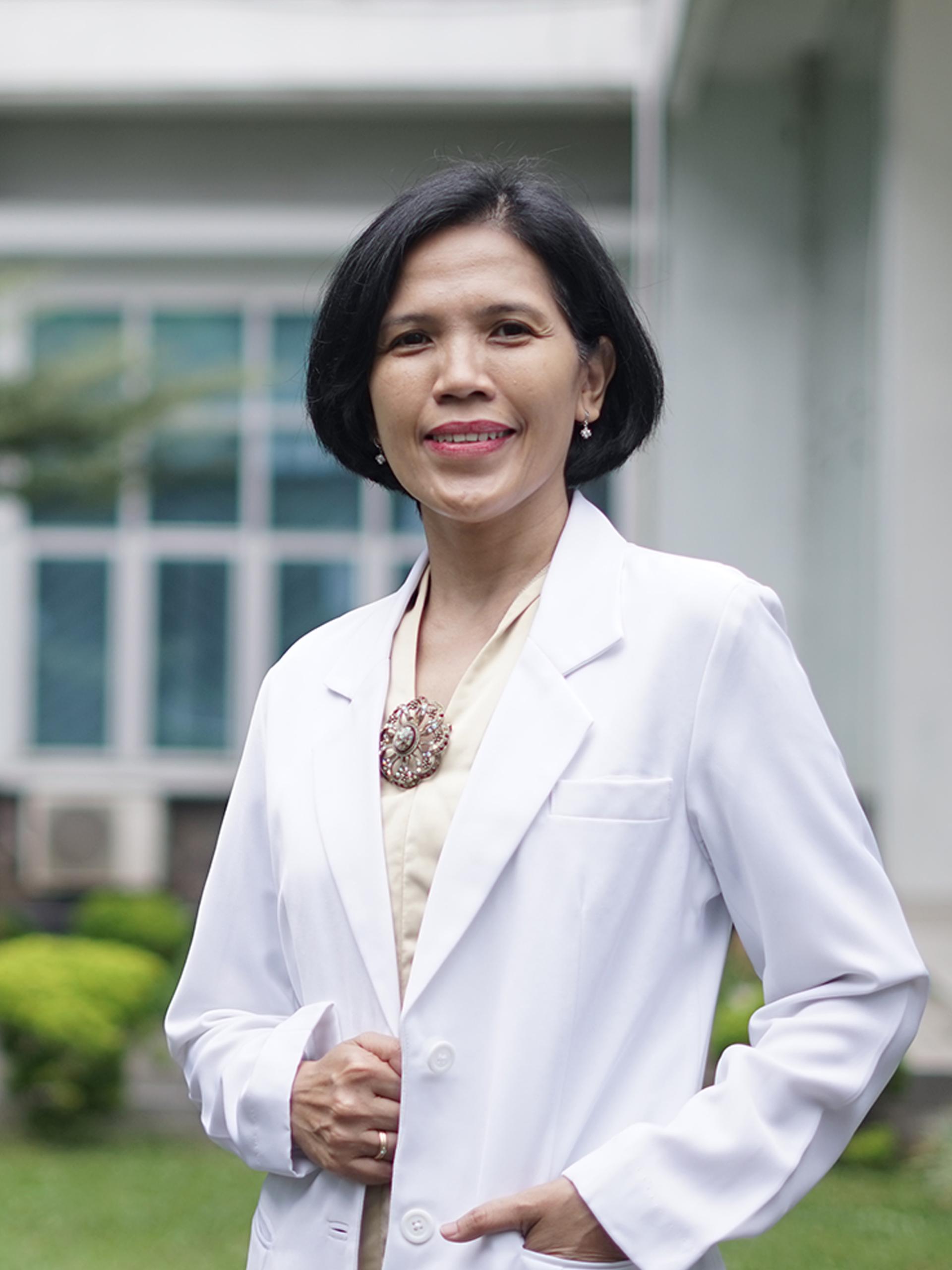 dr. Ariyati Yosi, M.Ked(KK), Sp.K.K(K), FINSDV, FAADV